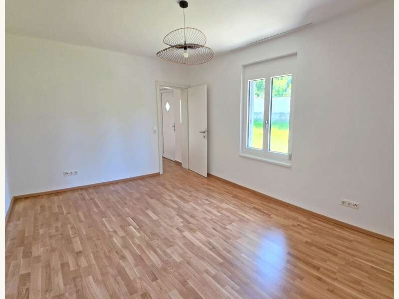 Bungalow in 2410  - 8