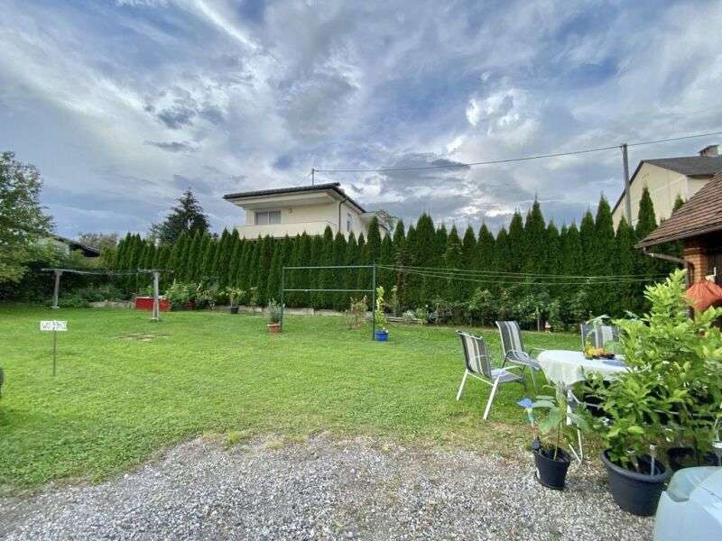 Dachgeschosswohnung in 9400  - 1