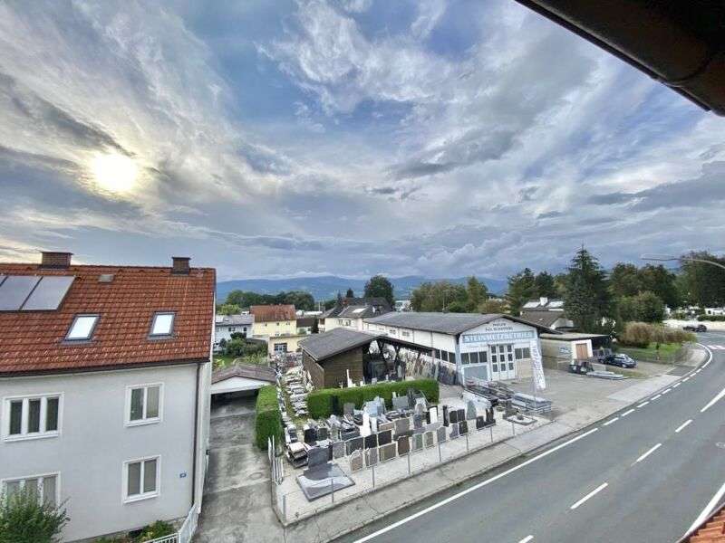 Dachgeschosswohnung in 9400  - 2