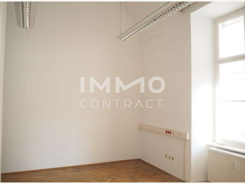 Büro/Praxis in 8010  - 10