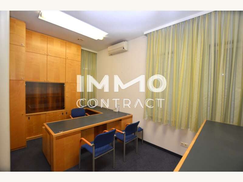 Büro in 4982  - 9