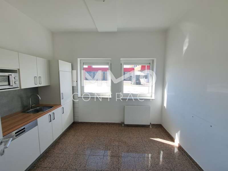 Büro in 4481  - 9