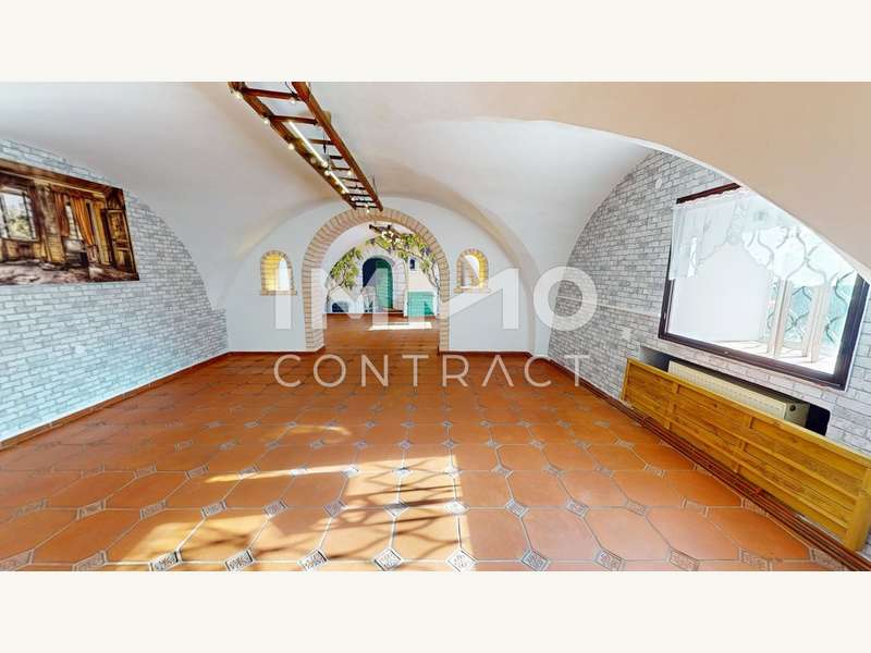 Restaurant in 1190  - 1