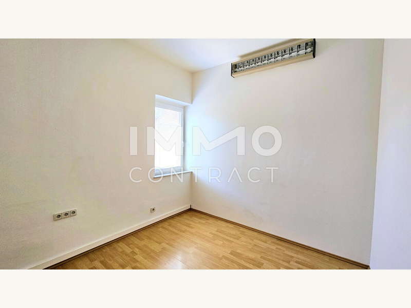 Büro klein - Bild 10 von 13 Büro in 2700 - 10