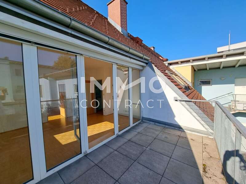 Dachgeschosswohnung in 8010  - 1