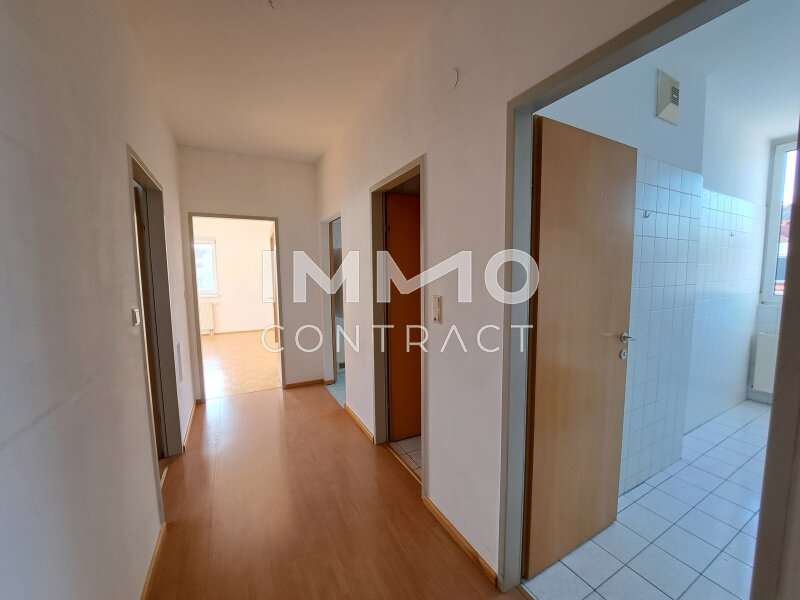 Dachgeschosswohnung in 8010  - 11