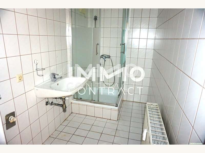 Dachgeschosswohnung in 4400  - 5