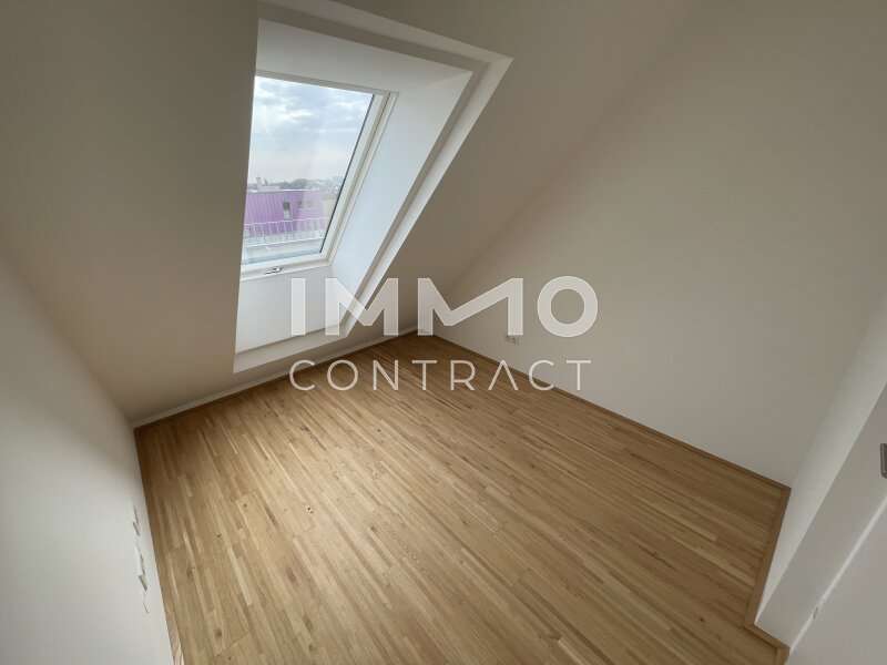 Dachgeschosswohnung in 1220  - 12