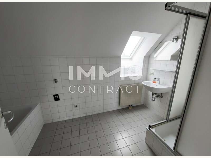 Dachgeschosswohnung in 4300  - 10