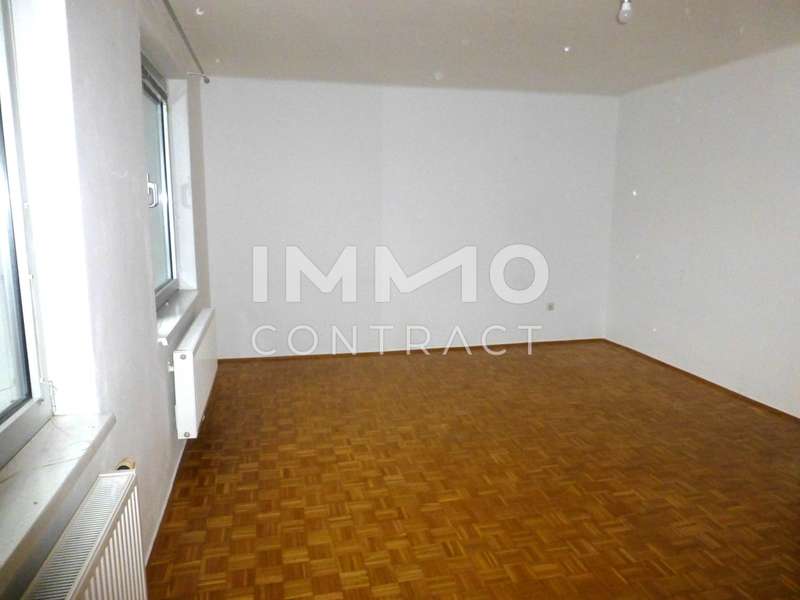 Dachgeschosswohnung in 2410  - 3
