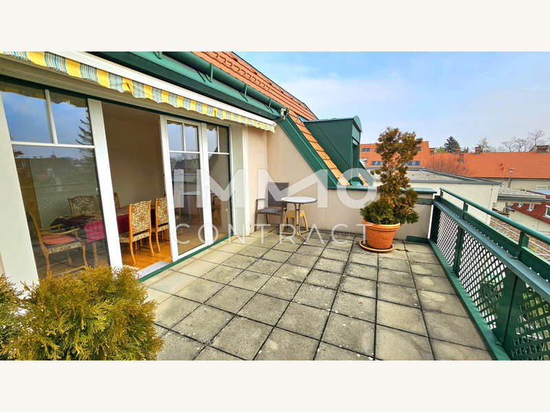 Dachgeschosswohnung in 2500  - 2