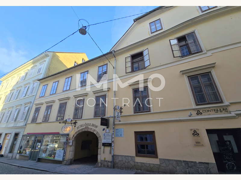 Dachgeschosswohnung in 8010  - 1