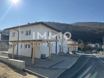 Doppelhaushälfte in Hainburg an der Donau