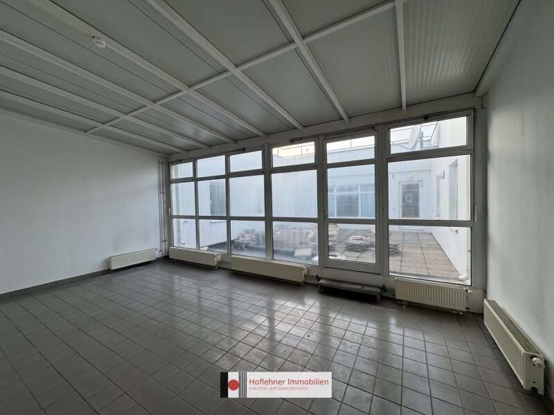 Büro/Praxis in 2351  - 12