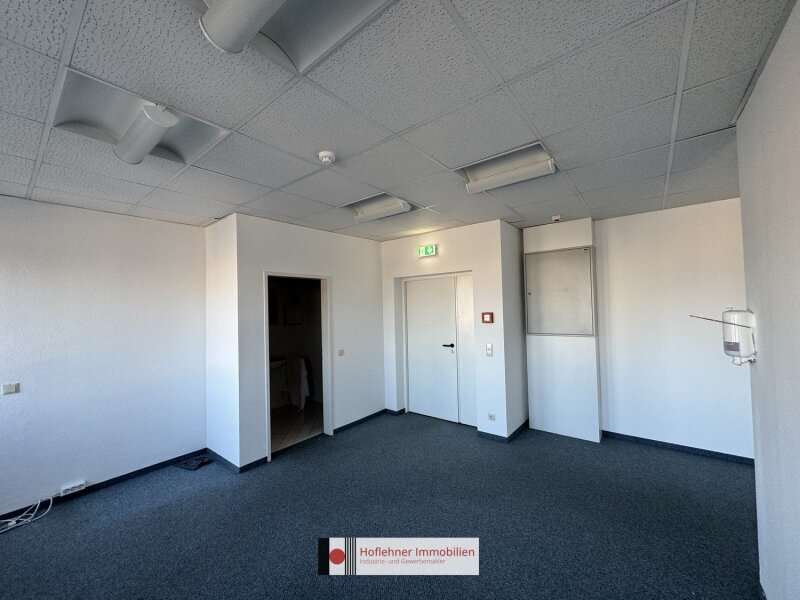 Büro/Praxis in 2351  - 3