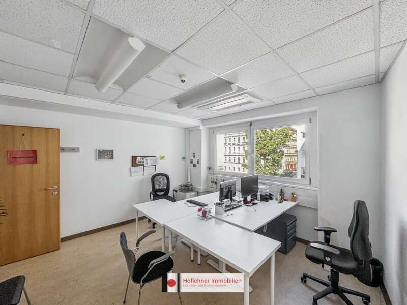 Büro/Praxis in 1150  - 8