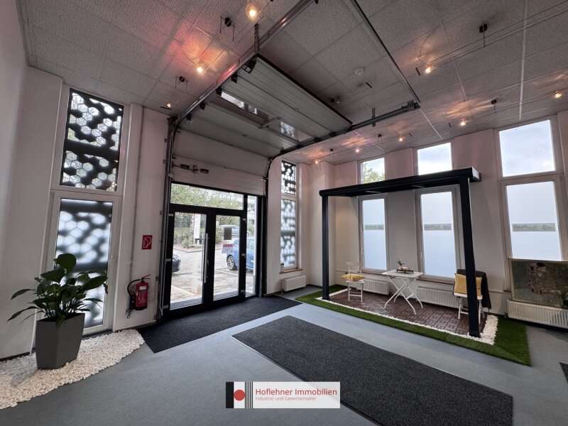 Einzelhandel in 2351  - 1