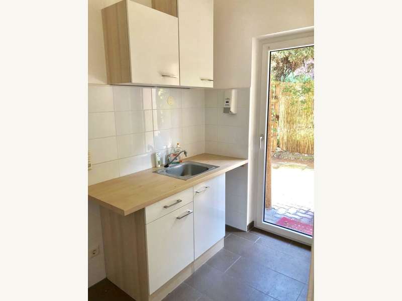 Einzelhandel in 8045  - 6