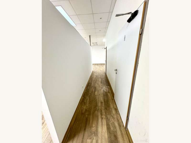 Büro/Praxis in 8051  - 10