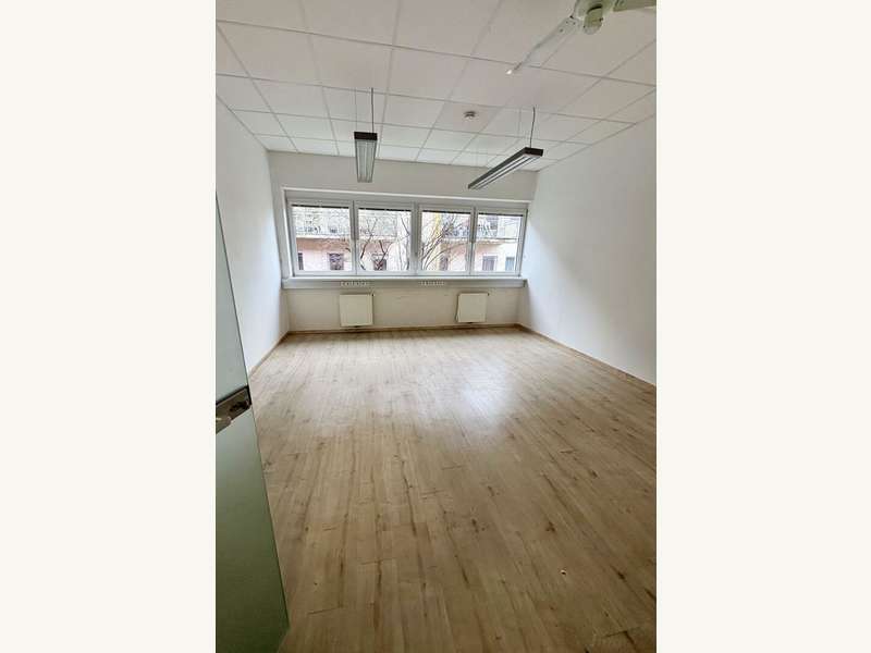 Büro/Praxis in 8051  - 11