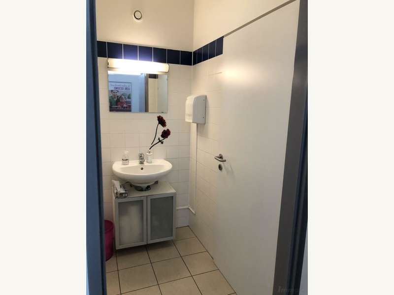 Büro/Praxis in 8051  - 10