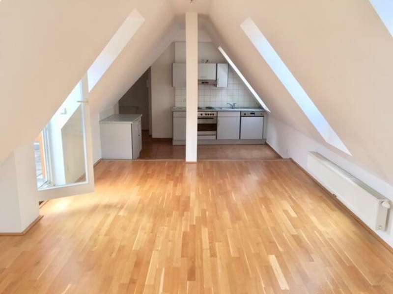 Dachgeschosswohnung in 8010  - 3
