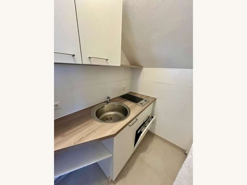 Dachgeschosswohnung in 8020  - 9