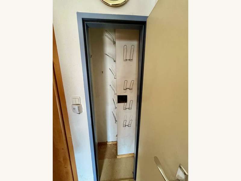 Abstellraum im Vorzimmer - Bild 4 von 17 Mietwohnung in 8020 - 4