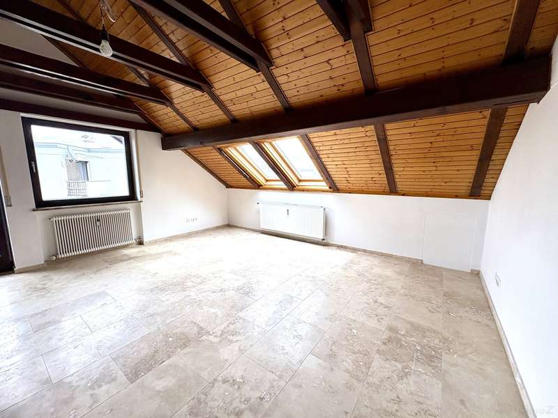 Dachgeschosswohnung in 8043  - 1