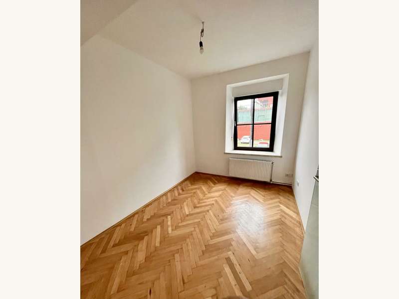 Mietwohnung in 8042  - 11