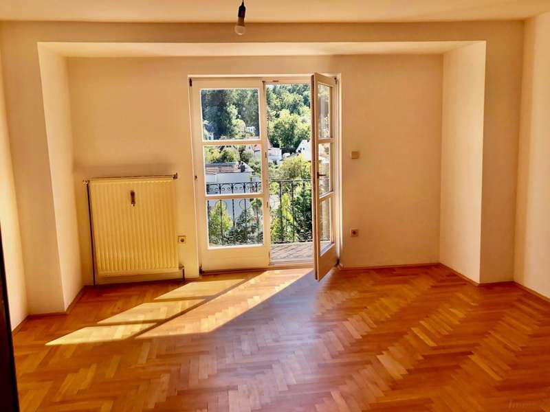 Dachgeschosswohnung in 8044  - 1