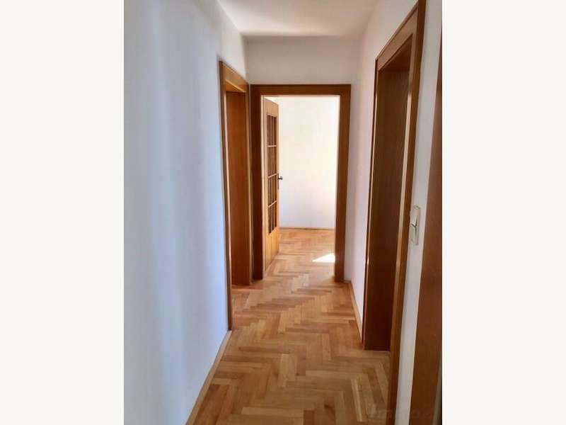 Dachgeschosswohnung in 8044  - 8