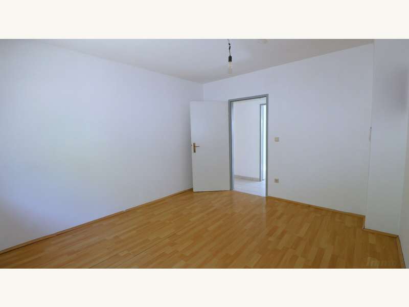 Schlafzimmer. - Bild 11 von 28 Mietwohnung in 8052 - 11