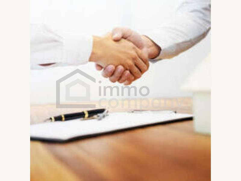 Büro/Praxis in 6060  - 1