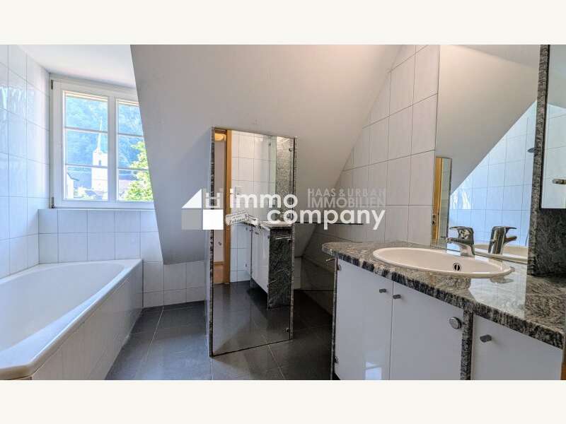 Dachgeschosswohnung in 6845  - 7