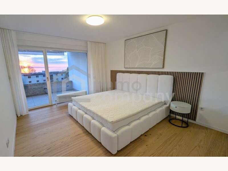 Schlafzimmer - Bild 10 von 18 Mietwohnung in 6900 - 10