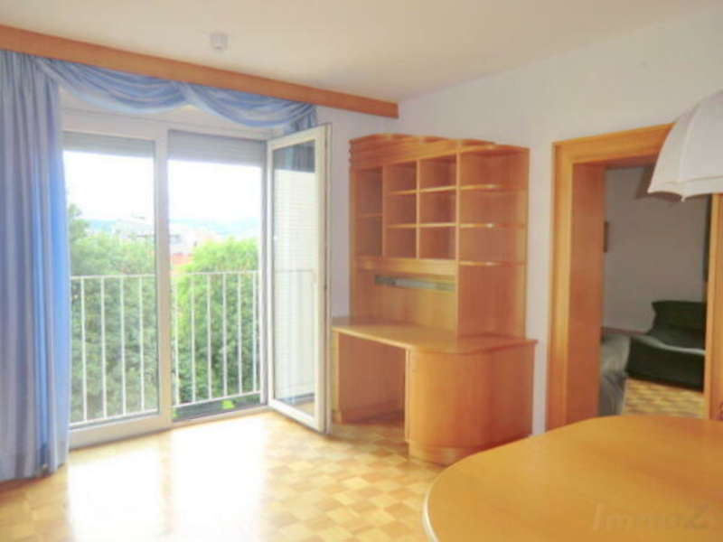 Wohnzimmer mit Balkon - Bild 1 von 16 Mietwohnung in 8010 - 1