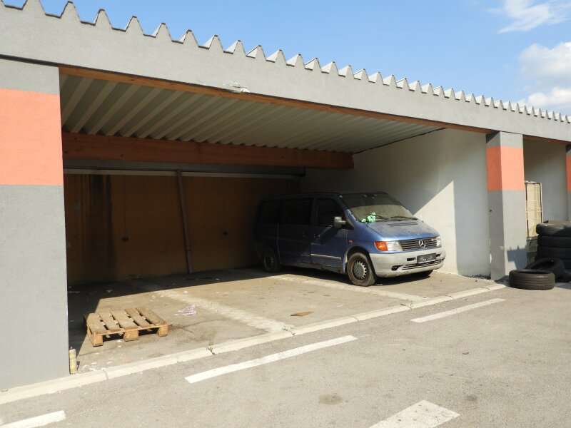 Carport in 2601  - 2