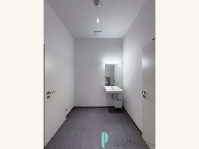 Büro/Praxis in 1120  - 9