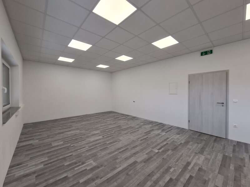 Büro/Praxis in 8472  - 3