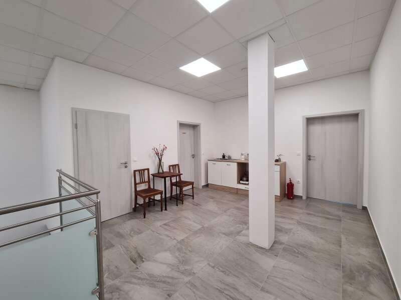 Büro/Praxis in 8472  - 6