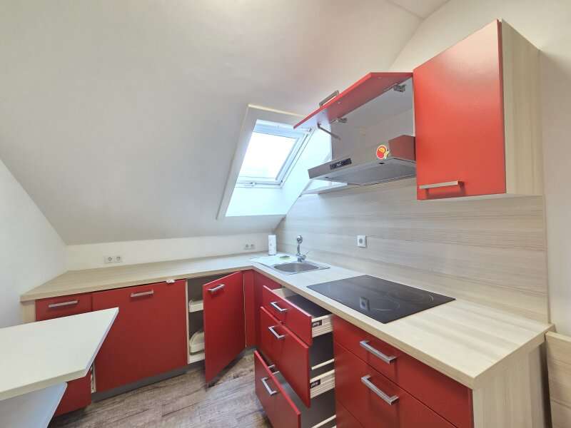 Dachgeschosswohnung in 8083  - 8