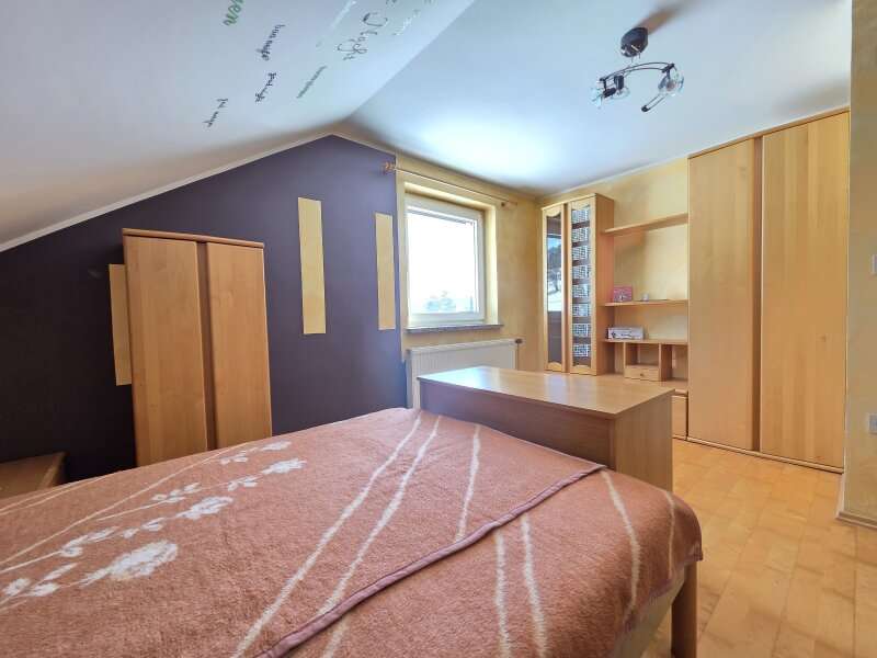 Dachgeschosswohnung in 8083  - 9
