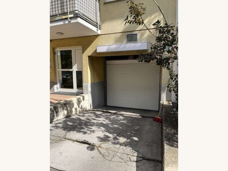 Tiefgarage in 1160  - 2