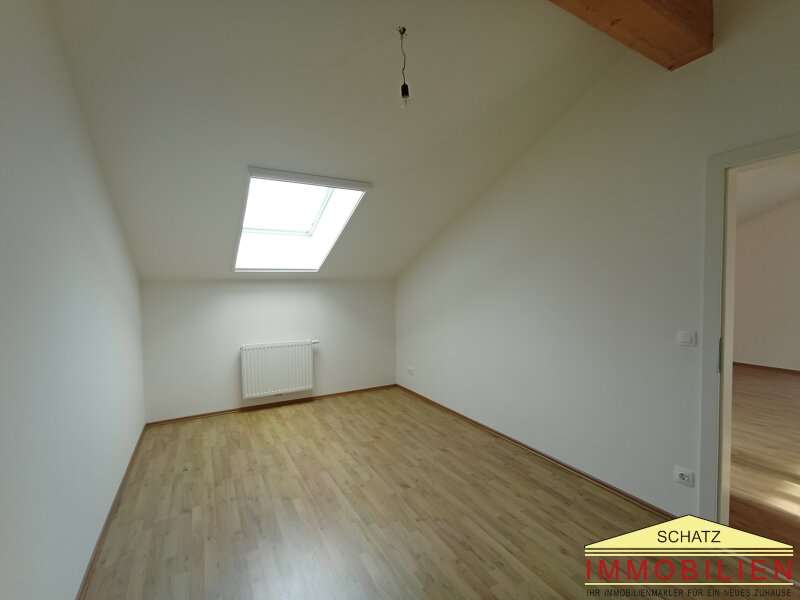 Zimmer - Dachgeschosswohnung Weissenbach an der Triesting - Bild 11 von 17 Dachgeschosswohnung in 2565 - 11