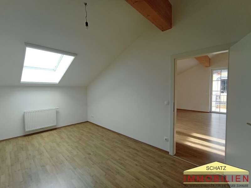 Dachgeschosswohnung in 2565  - 9