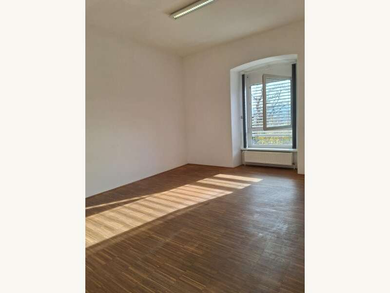 Büro/Praxis in 2630  - 5