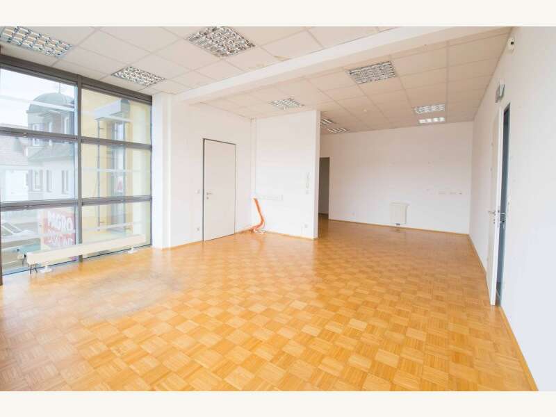 Büro/Praxis in 9100  - 2