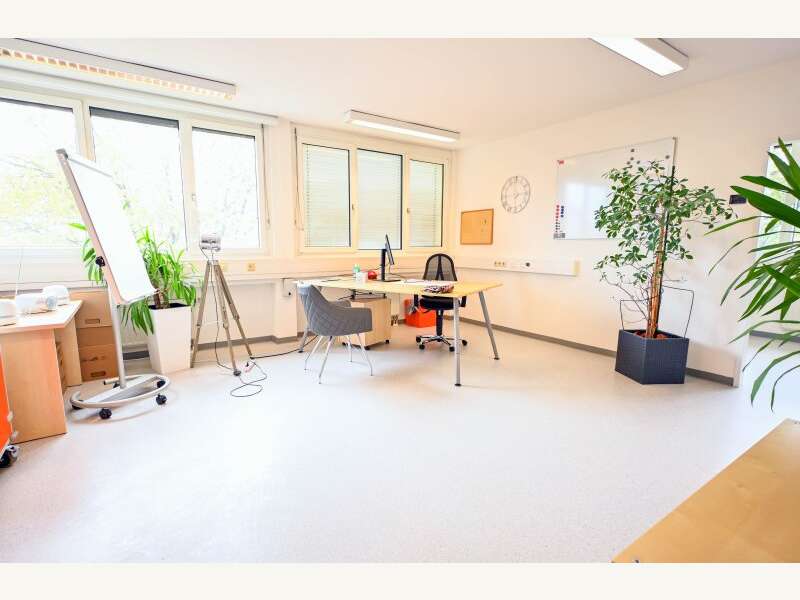 Büro/Praxis in 9020  - 6