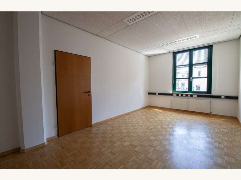 Büro/Praxis in 9020  - 5